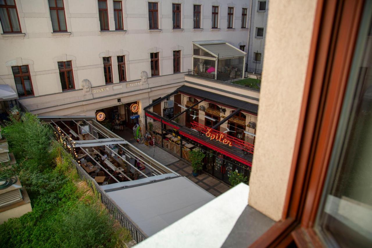 Central Gozsdu Aparment By Quentin Homes, Budapest